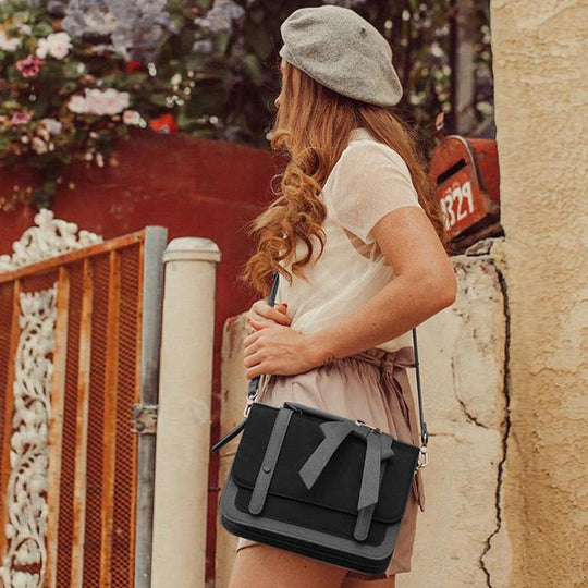 Sac à Détail Nœud Élégant – Noir et Gris Intemporel