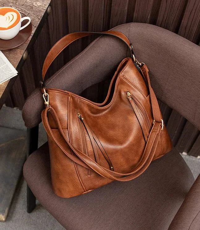 L'Élégance de Blanche | Sac en Cuir Luxueux