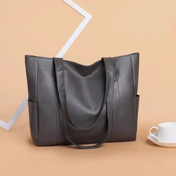 Luxe Minimaliste de Grace | Sac à Bandoulière en Cuir Souple