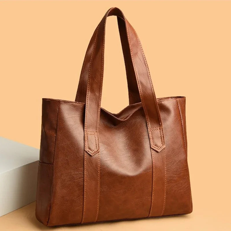 Luxe Minimaliste de Grace | Sac à Bandoulière en Cuir Souple