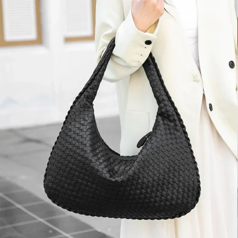 Sac Hobo en Cuir Tressé - Artisanat Intemporel de Grace