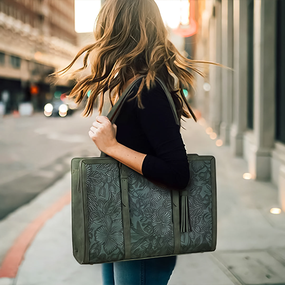 Le Tote en Cuir de Grace – Artisanat Réfléchi